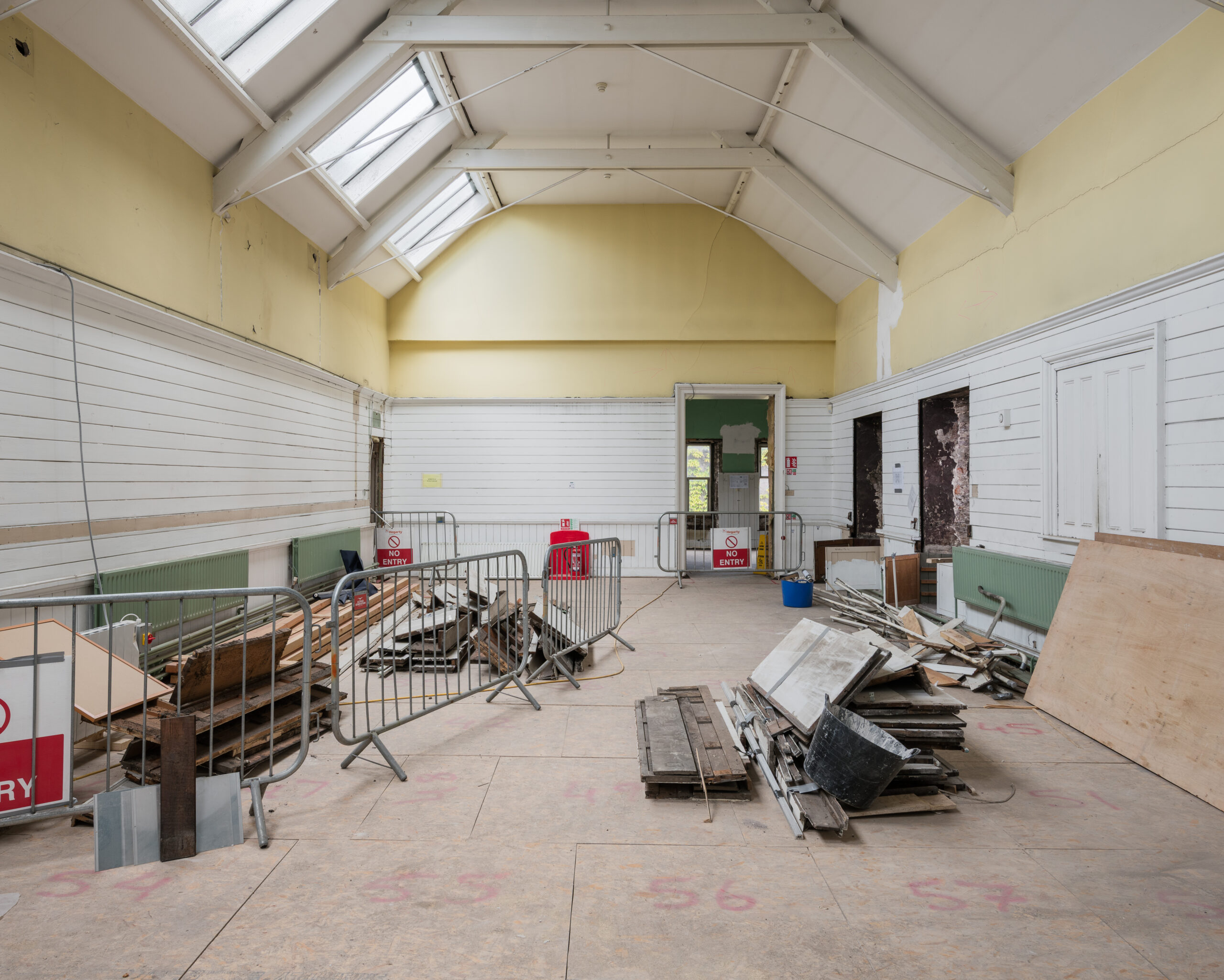 An empty gallery.