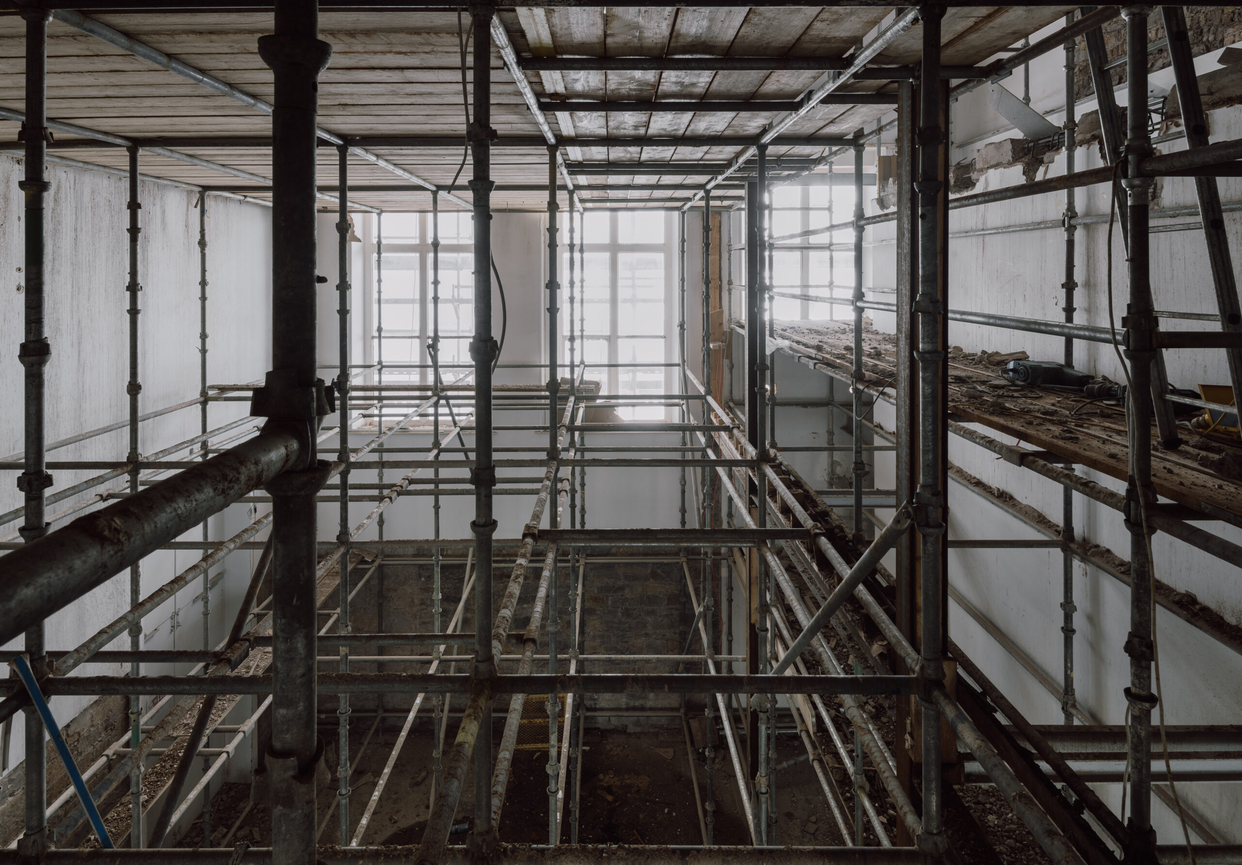 Interior scaffolding
