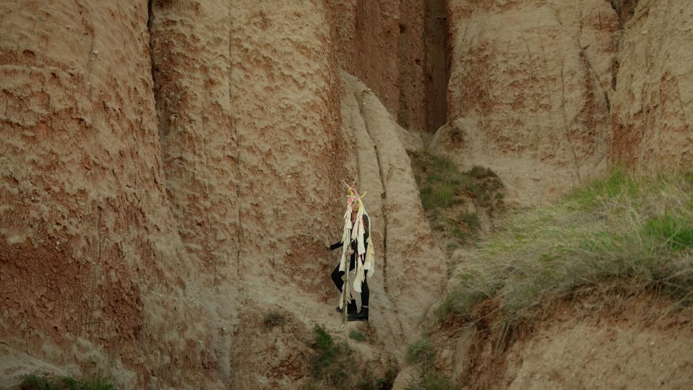 Anca Benera and Arnold Estefan, Rehearsals for Peace, 2023. Film still. Courtesy and © the artist. Selected for AFI’25 by Video-Forum, Neuer Berliner Kunstverein (n.b.k.), Berlin, Germany.